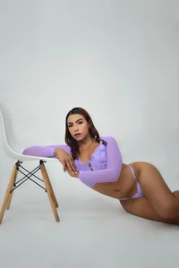 ass_naughty_20: Authentic and powerful 💜 ( 4 фото)