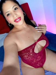 Zdjęcia roxane- “Provoking without touching 🔥😈”: 