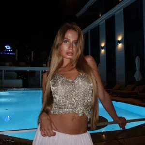 AnyaAfterDark Public Pic