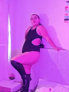 Naomi_Moss Public 사진 3