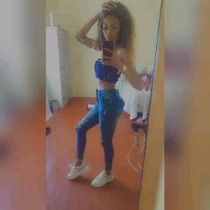 Kylie_Hairy_Bbc Public . fénykép