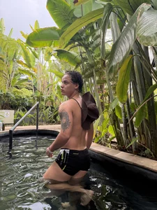 Ethanmonroe1のPublicの 3枚の写真