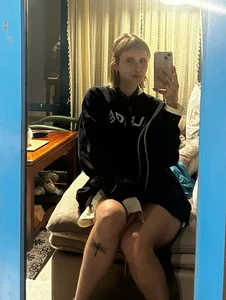 LandKellys's XXX Nude Photo 4