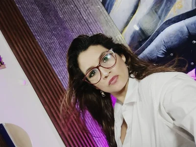 Jessica_ly90 👠 “Temptation Behind the Desk” Immagine  4