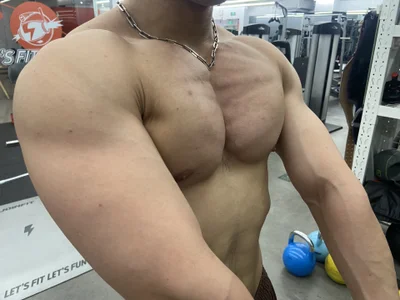 shuai321 大胸 Hình