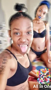 Public od LadyShirley  3 snímek