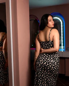 Savina_Ricci_ Public slika 3