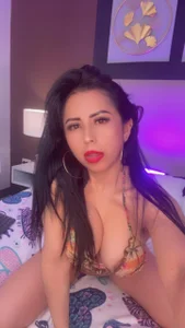 Public od Alanagh_  4 snímek