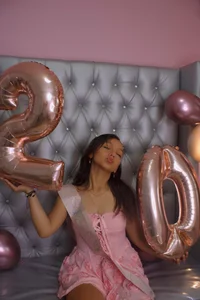 katy_sweet19 Happy 20 thanks to everyone for being here Bilde 3