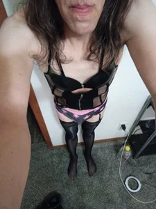 Steph_Excited free pictures Pic 4