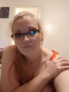 ToxicLilly Random Selfies Pic 4