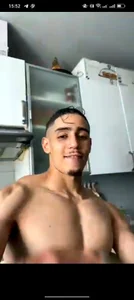 JestingSenseのBig BIGの枚の写真