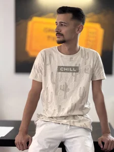 HayesNova Public Poză 7