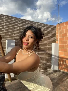 Melina_Ferrer1 Taking a little sun Pic 8