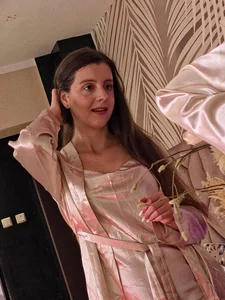 JuliaWhite Public Pic 2