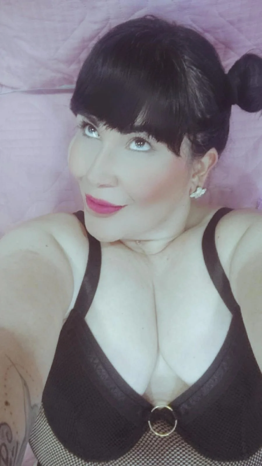 AriannaAdames Gambar Trending 8690