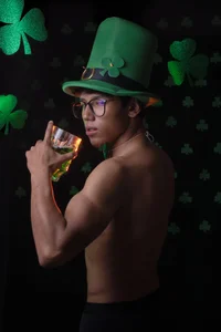 RyanPricee Green as Luck Kuva 8