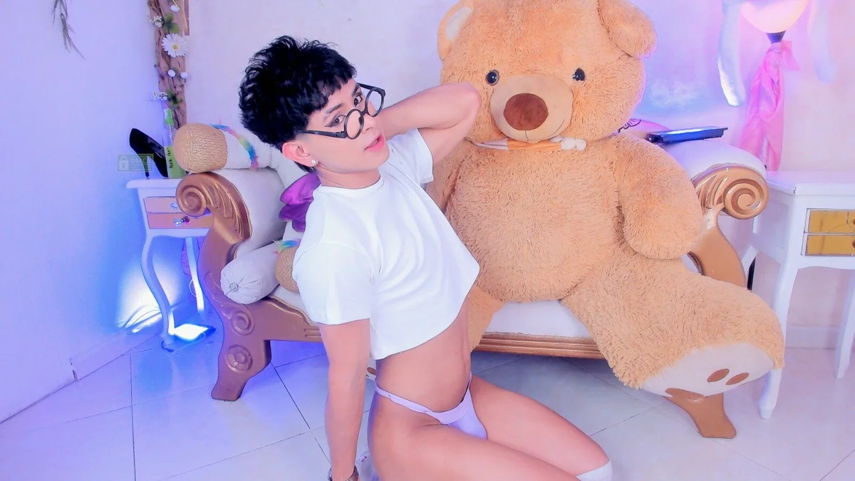 HungLatinoFemboy Image populaire  6135