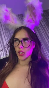 Adynrousse🐇🐰🫠图片