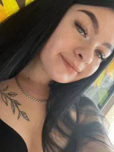 Kira de TaffyLune  3 Imagens