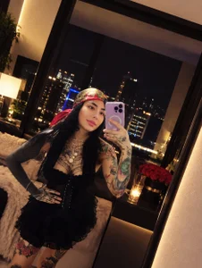 EmiliMontero Halloween 🎃👻 Foto
