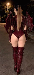 Antonella_Torres2 Hallowen 2026🎭⚰️ Immagine  4