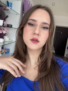 LucyRose3Public图片 4