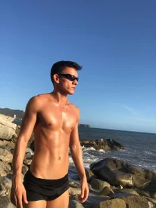 Max_silver_ Beach🏖️ Pic 3