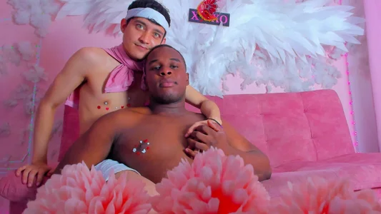 Pink Lovers, Sweet Sins 💗 de Amun_obsidian  4 Imagens