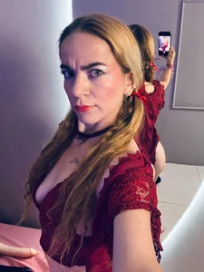 JPavlova_cr: TOO HOT TO IGNORE 🔥😈🍆 ( 3 фото)