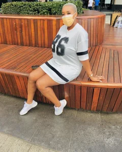 Public de Busty_Melissa  2 photos