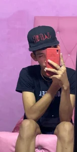 andy_butterfly FOLLOW ME GUYS টি ছবি