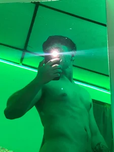 Leoo_Miller Public  5. fénykép