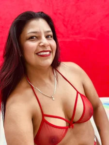 Carolina_Suarez_ happy san valentine 👄❤ Pic 8