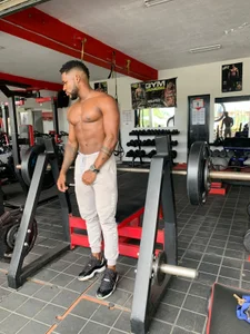 Dancelwashingtontraining my body hard Bild 6