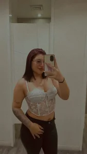 SamanthaSimon Public Pic 3