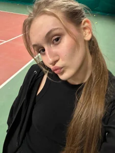 DottyRuhlin do you like sports? รูป  2