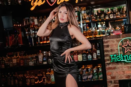 💃One Night, One date💚🍷St. Patrick🍀 de AngelinaAustin  7 Imagens