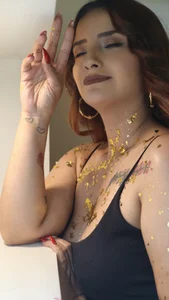 Sexy shiny de ZaraNolimits_  4 Imagens