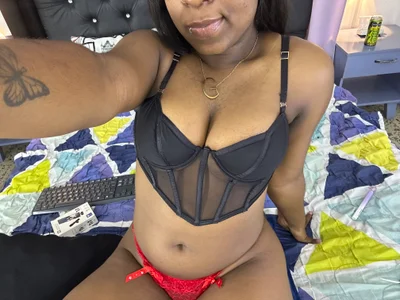 Kimmi_Queen Hey my loves, I'm Kimmi👸🏾 Pic 2