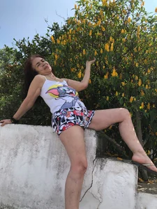 agatha_ross26 Sexy Agatha in nature 🌷 Foto 3