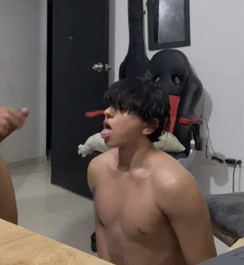 Misaki2007のX videoの枚の写真