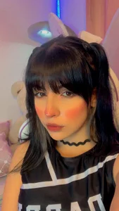 lolaaa_bunny1 Public Pic 2