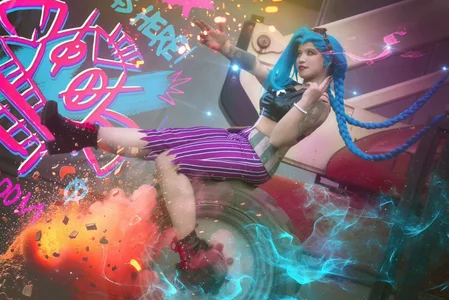 Zdjęcia evybubbles Cosplay Jinx Arcane:  5