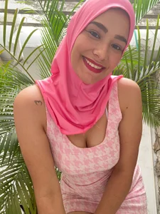 ShanaJamil Public Pic 7