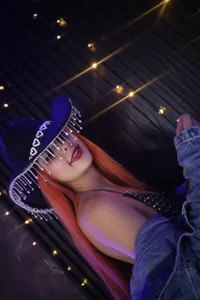 Paris_Petit your favorite cowgirl🐴❤️ Billede