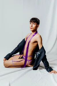 PrincePoppy Seduction in formal suit Foto