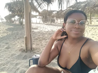 CrystalFox_Ofc Beach weekend ⛱️ Pic 3