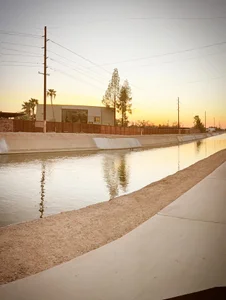 PEGATIVET Public . fénykép