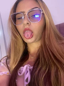 MikaelaStone Enjoy my face Pic 7